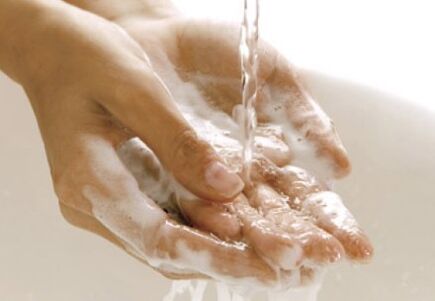 kebersihan tangan melindungi dari masuknya parasit ke dalam tubuh